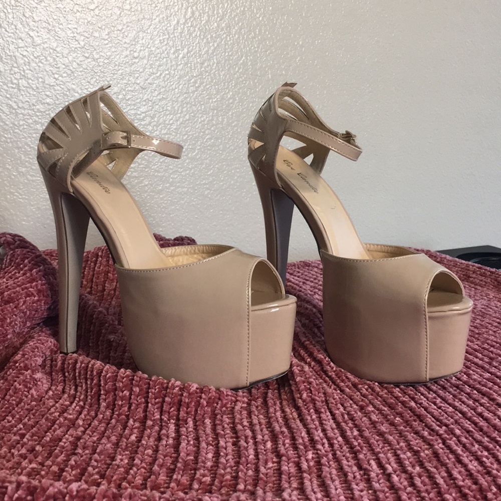 Eye Candie - Nude Platform Stilettos - 7.5